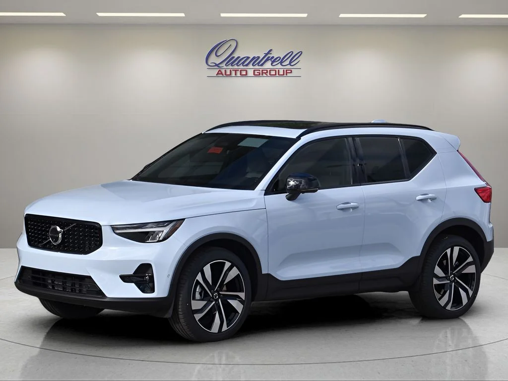 Used 2026 Cloud Blue Volvo Plus image 7
