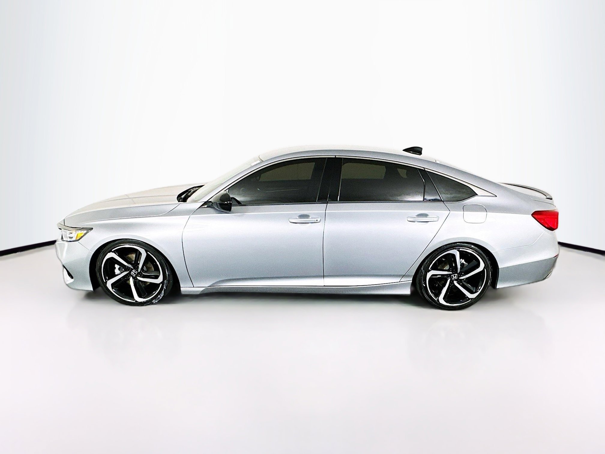 2021 Honda Accord thumbnail 7