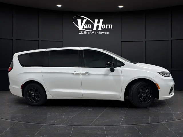 Used 2024 Bright White Clearcoat Chrysler Select S Appearance image 8