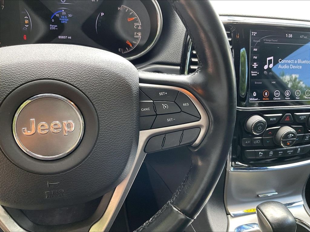 Used 2020 Black Jeep Laredo E image 24