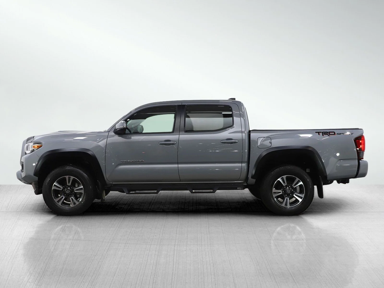 Used 2019 Toyota Tacoma TRD Sport with VIN 5TFAZ5CN5KX074619 for sale in Minneapolis, Minnesota