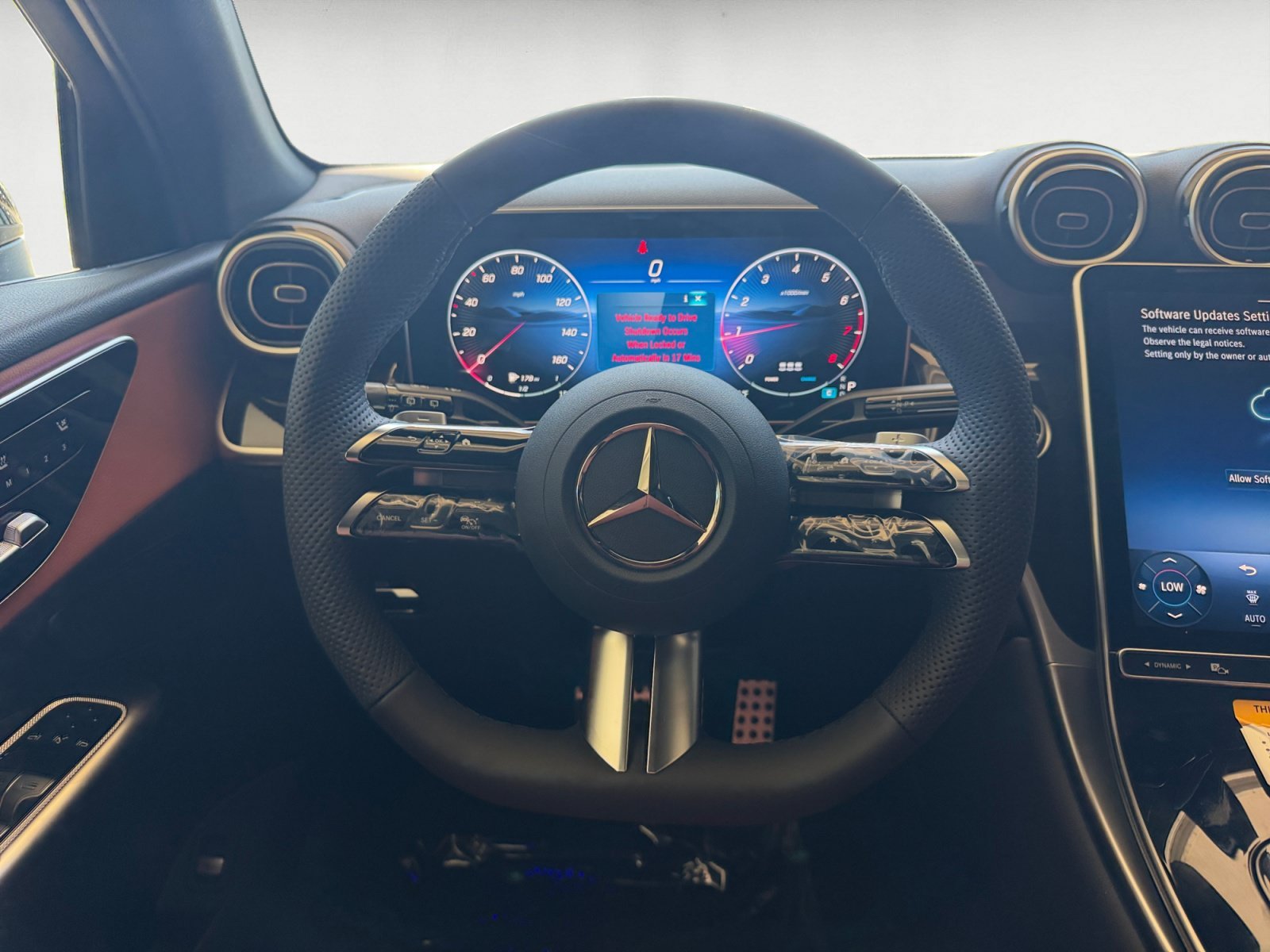 New 2027 Graphite Grey Metallic Mercedes-Benz GLC 300 image 36