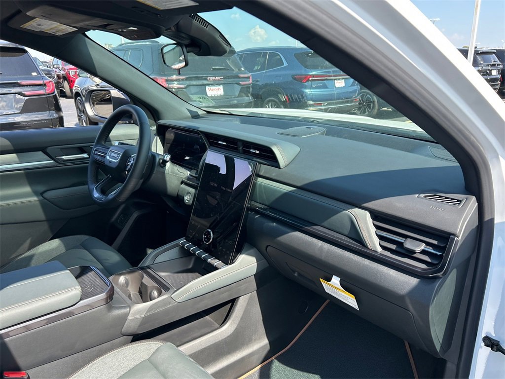 2026 GMC TERRAIN - Image 34