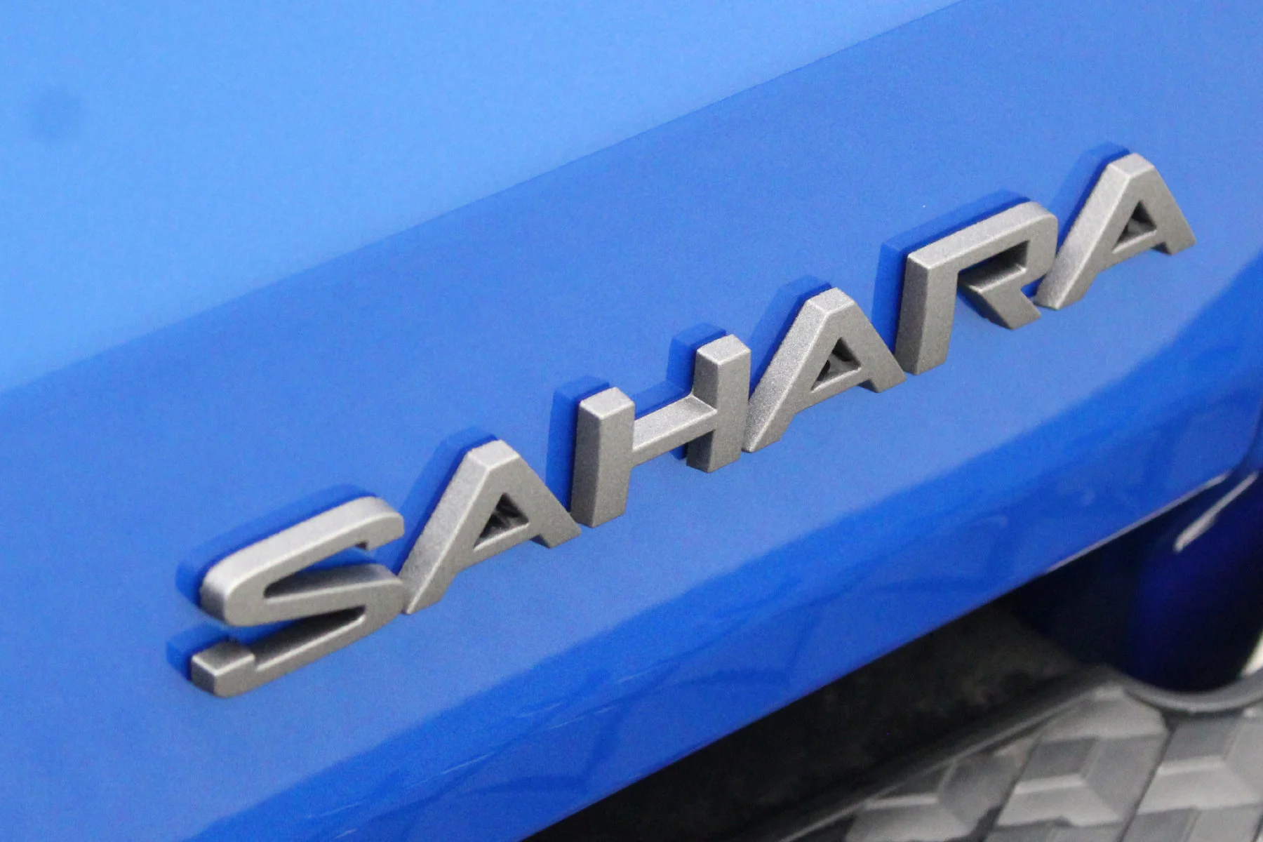 New 2026 Hydro Blue Pearl-Coat Exterior Paint Jeep Sahara image 20