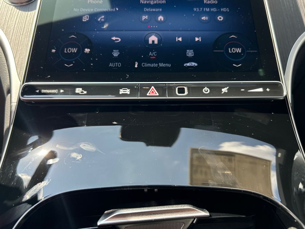 New 2026 Polar White Mercedes-Benz GLC300 image 21