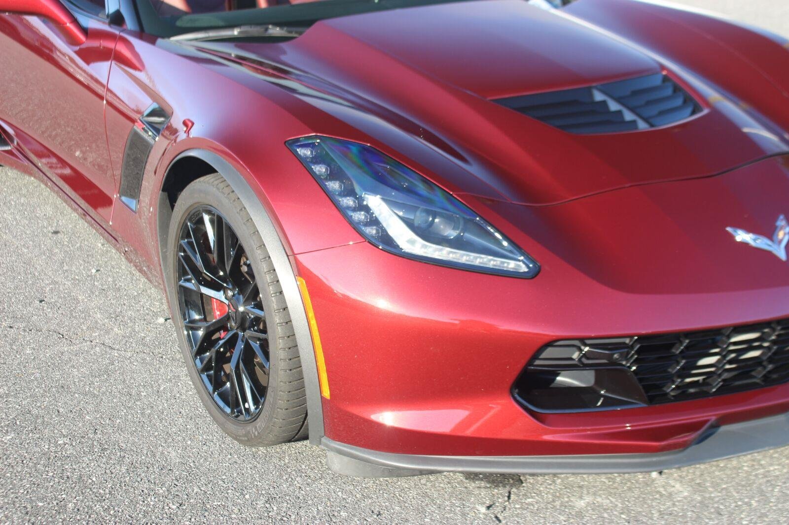 Used 2016 LONG BEACH RED METALLIC TINTCOAT Chevrolet Z06 3LZ image 9