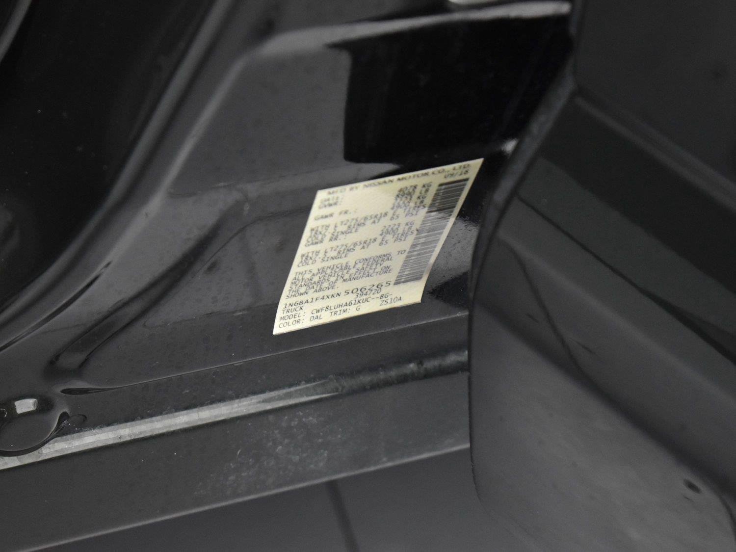 Used 2019 Midnight Pine Metallic Nissan PRO-4X image 37