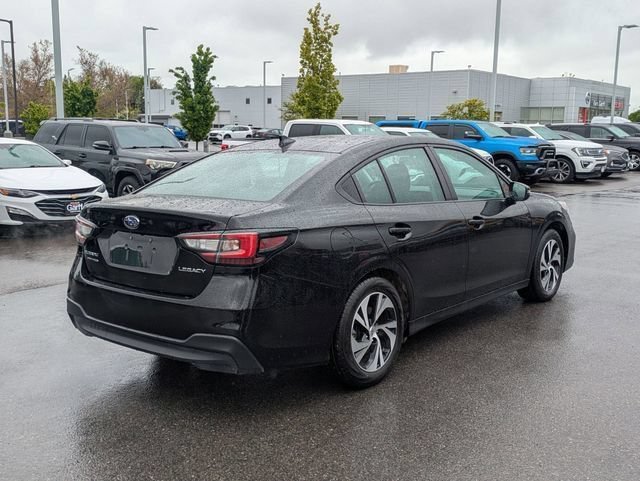 Used 2025 Crystal Black Silica Subaru Premium image 3