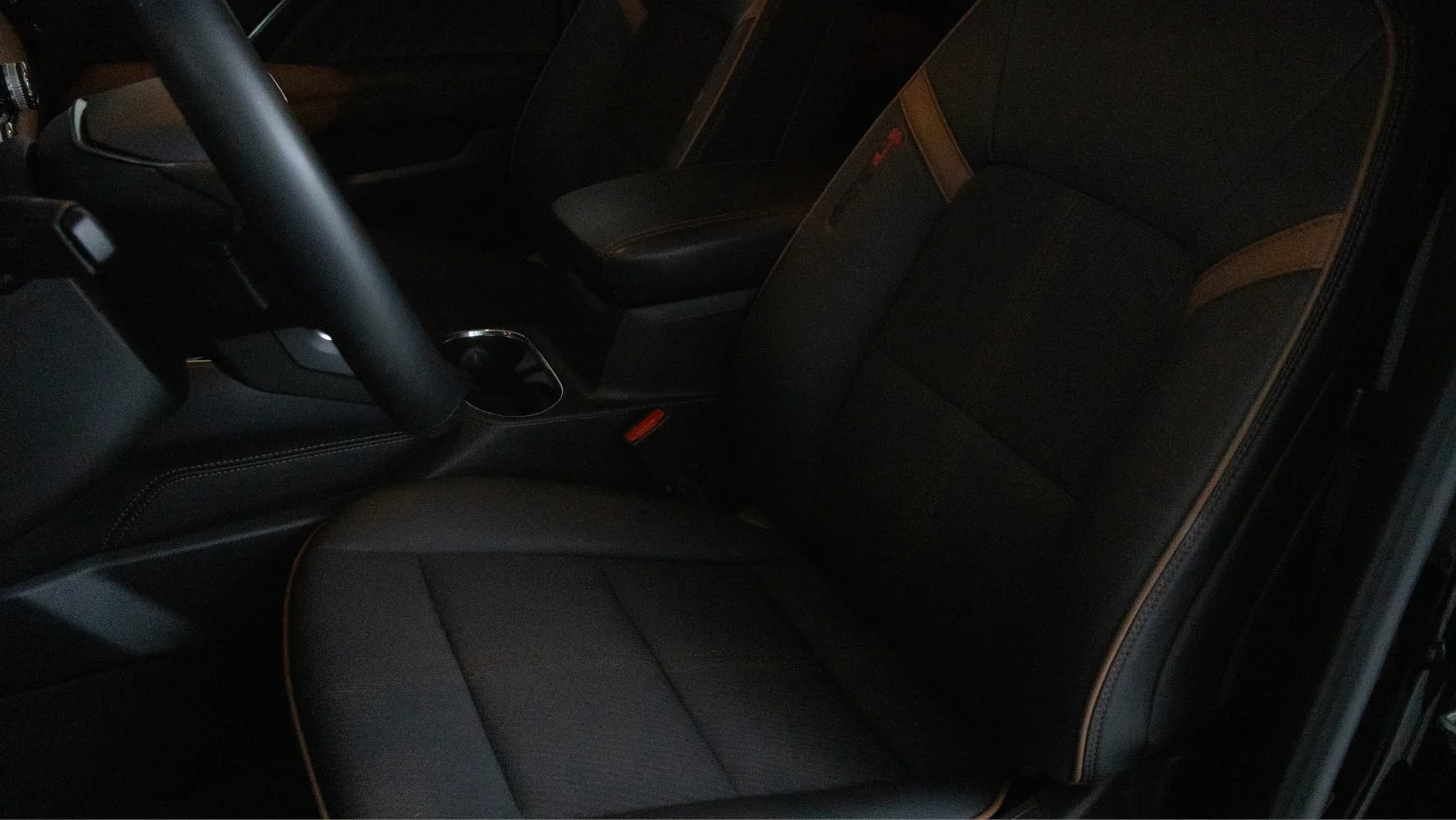 Used 2024 Onyx Black GMC AT4 image 12