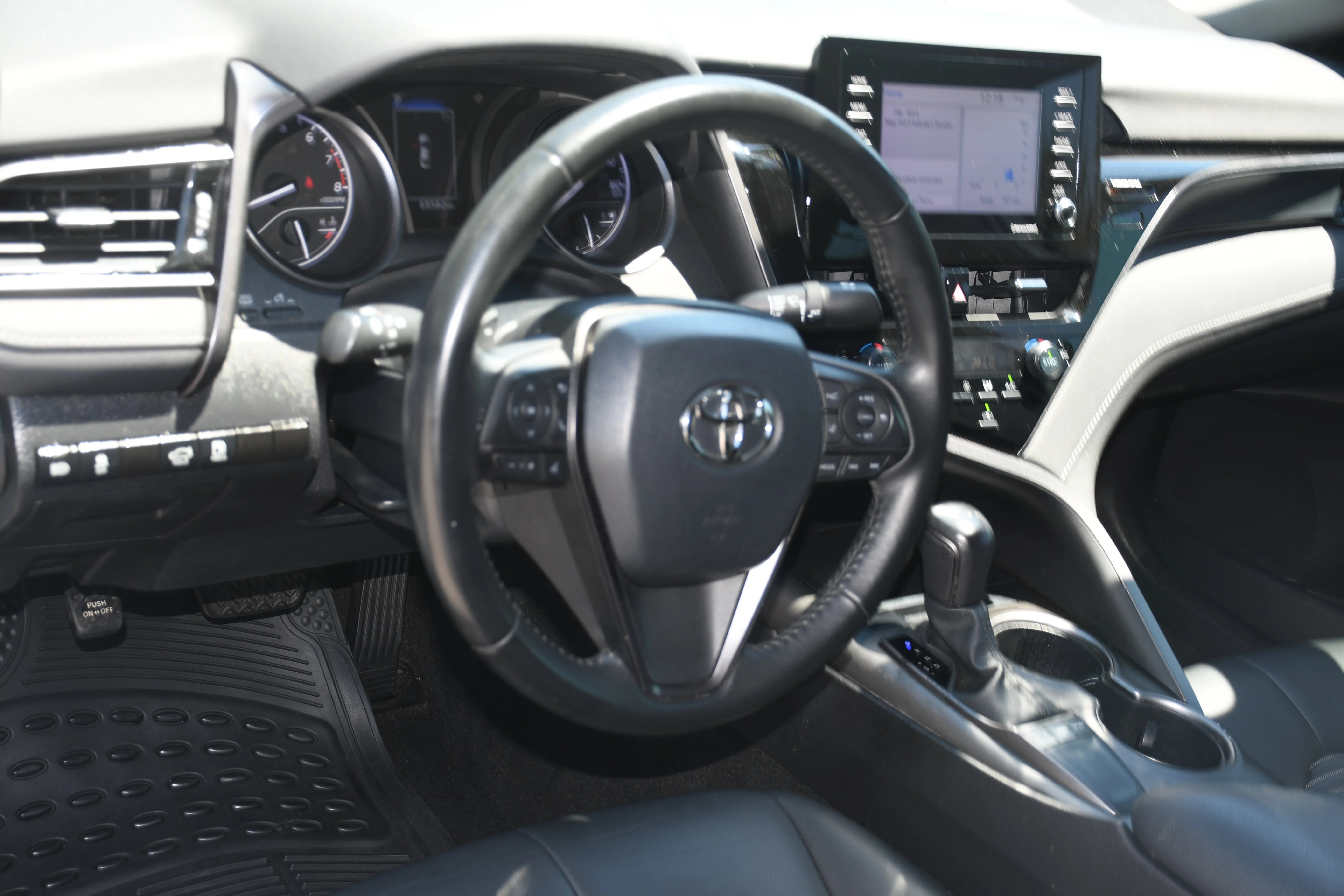 Used 2023 White Toyota SE image 8