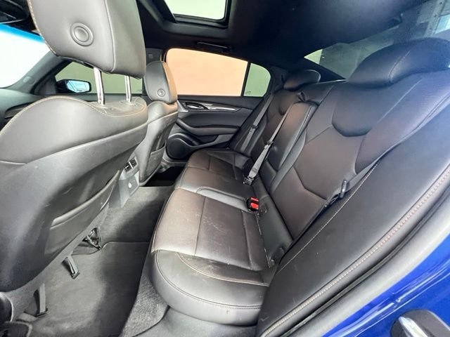 Used 2020  Cadillac Sport image 15