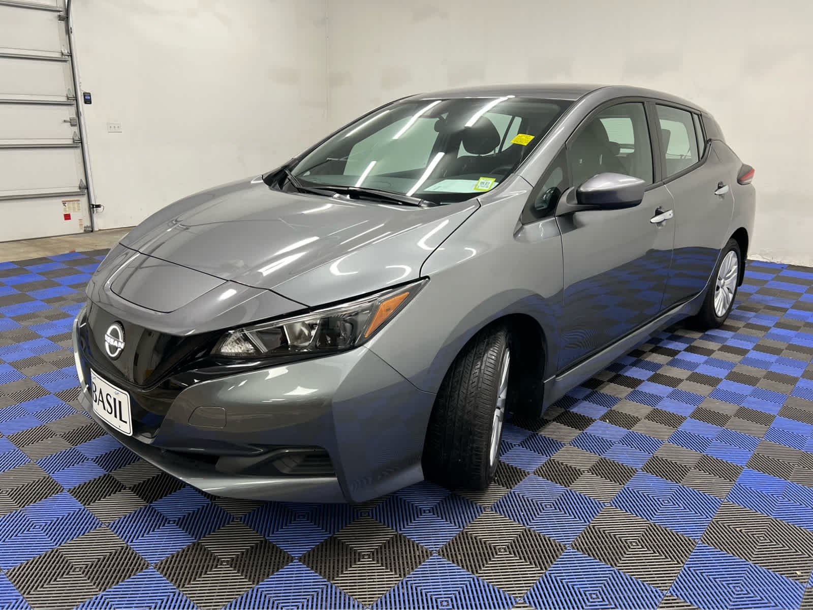 Used 2025 Gun Metallic Nissan S image 3