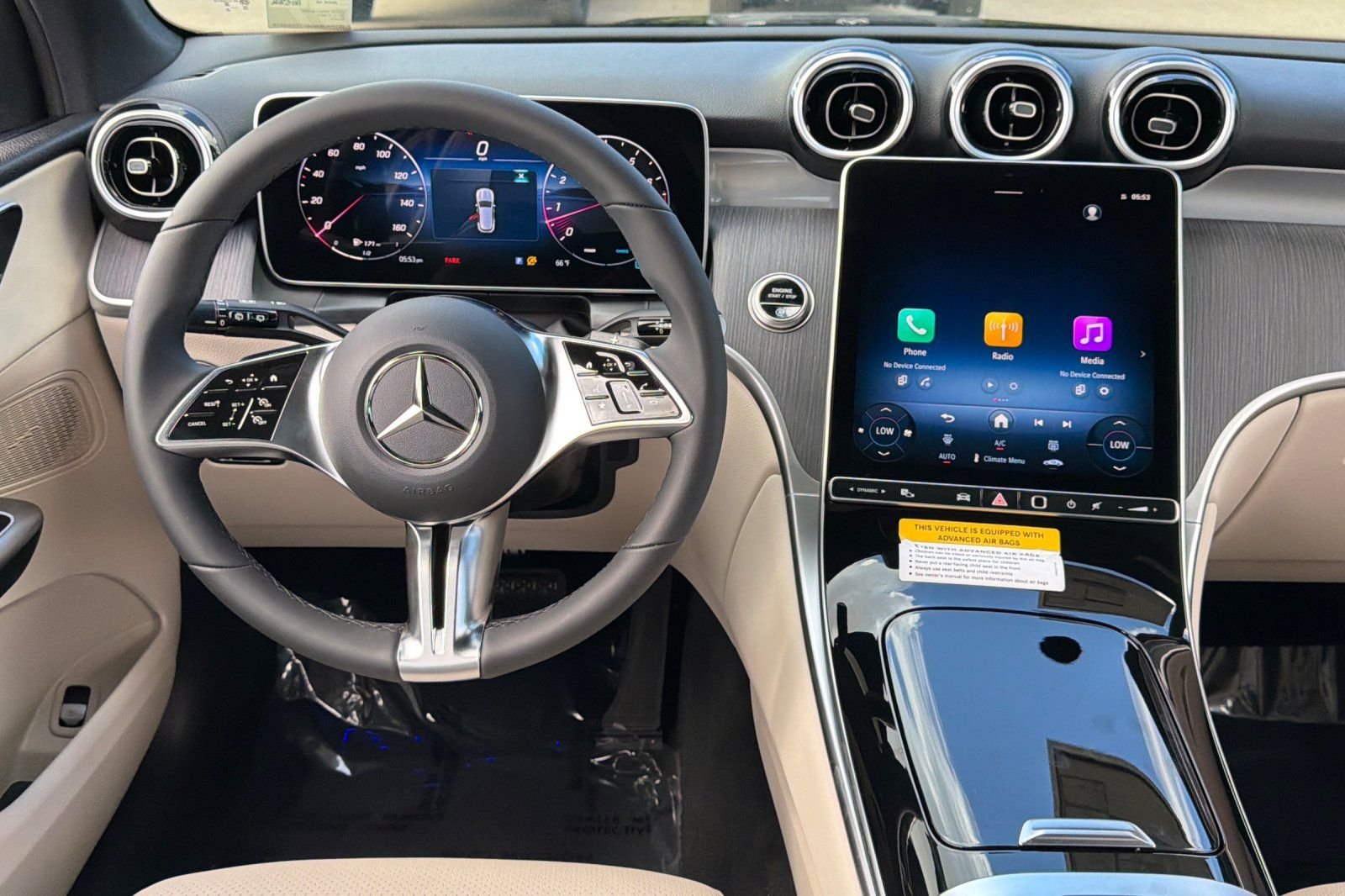 New 2026 Black Mercedes-Benz GLC 300 image 27