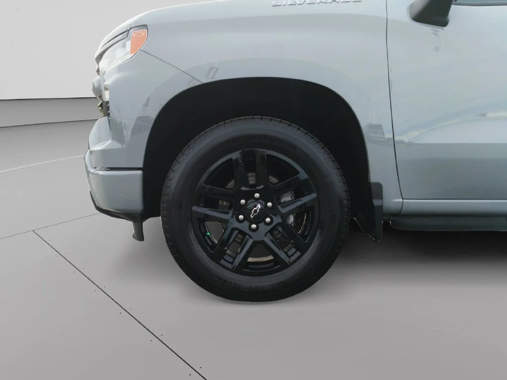 Certified Used 2025 Slate Gray Metallic Chevrolet RST image 15