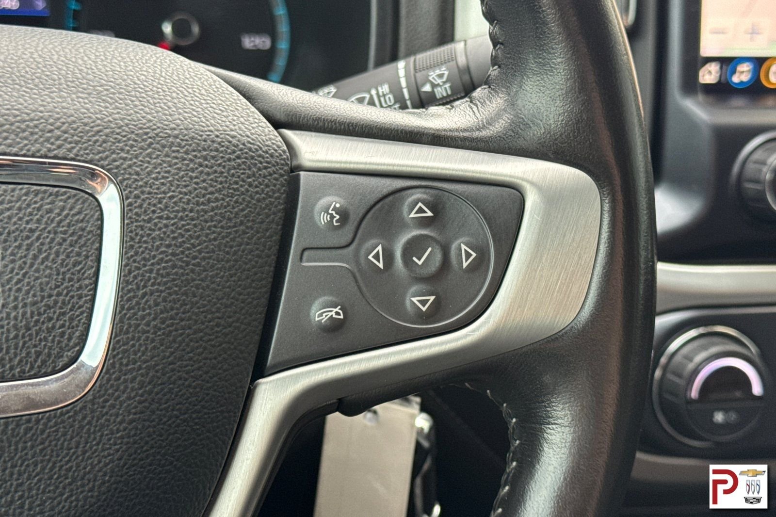 Used 2020 Black GMC SLT image 26