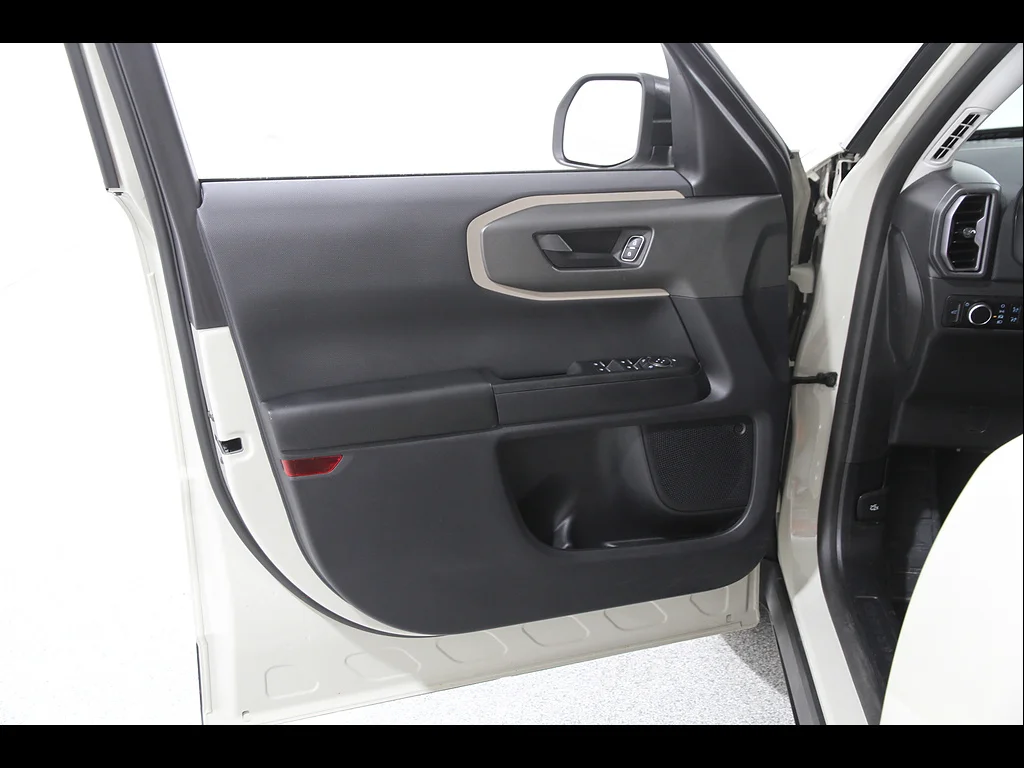 Certified Used 2025 Desert Sand Ford Big Bend image 4