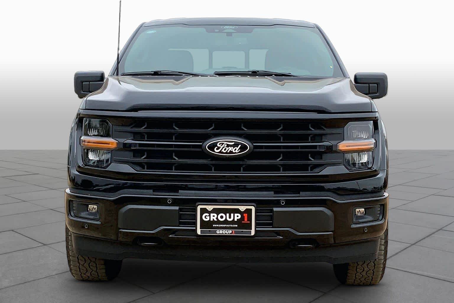 New 2026 Agate Black Metallic Ford XLT image 3