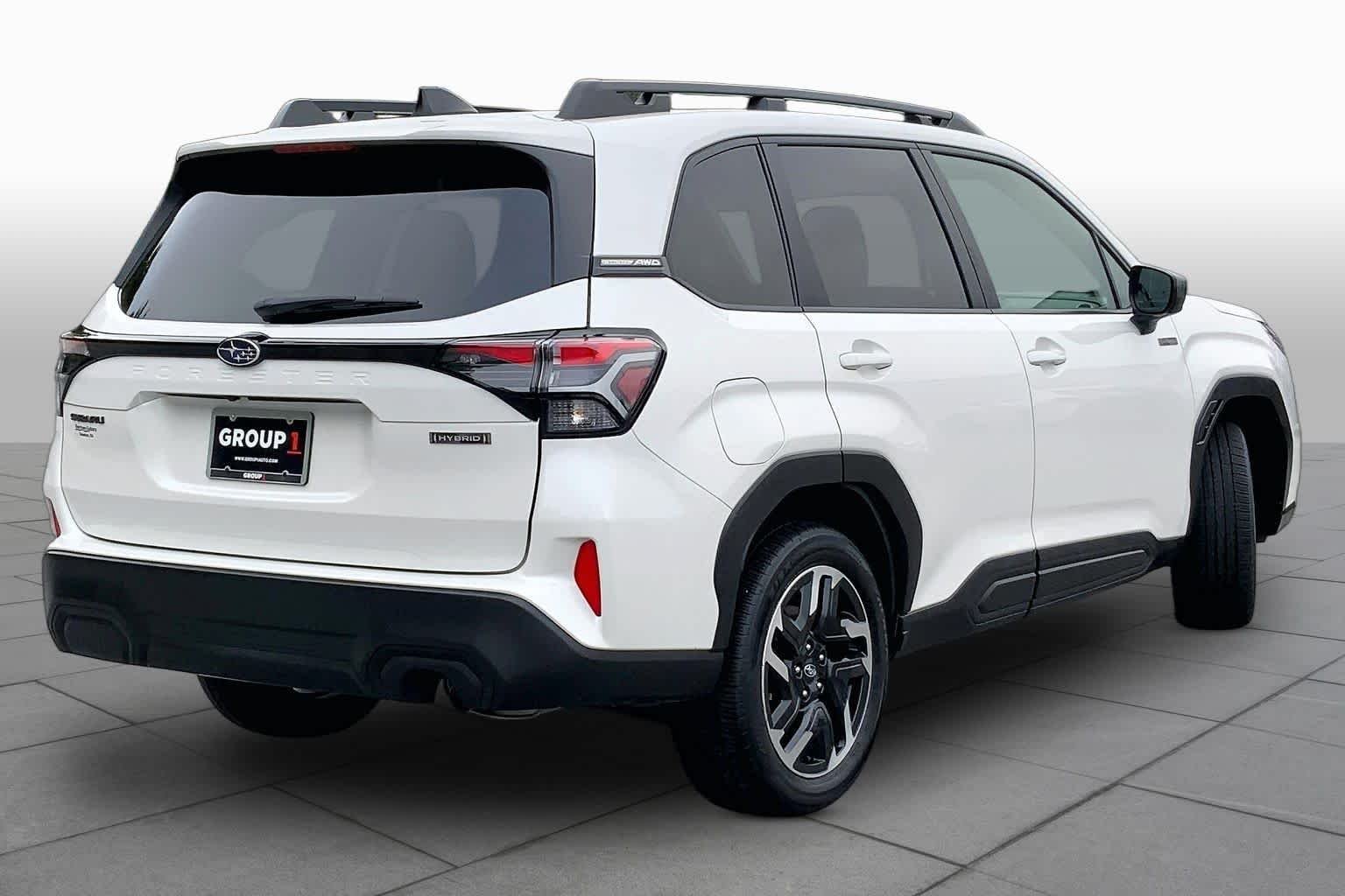 Used 2025 Crystal White Pearl Subaru Premium Hybrid image 12