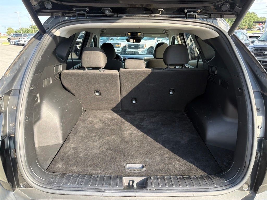 Used 2024 Black Pearl Hyundai SEL image 17