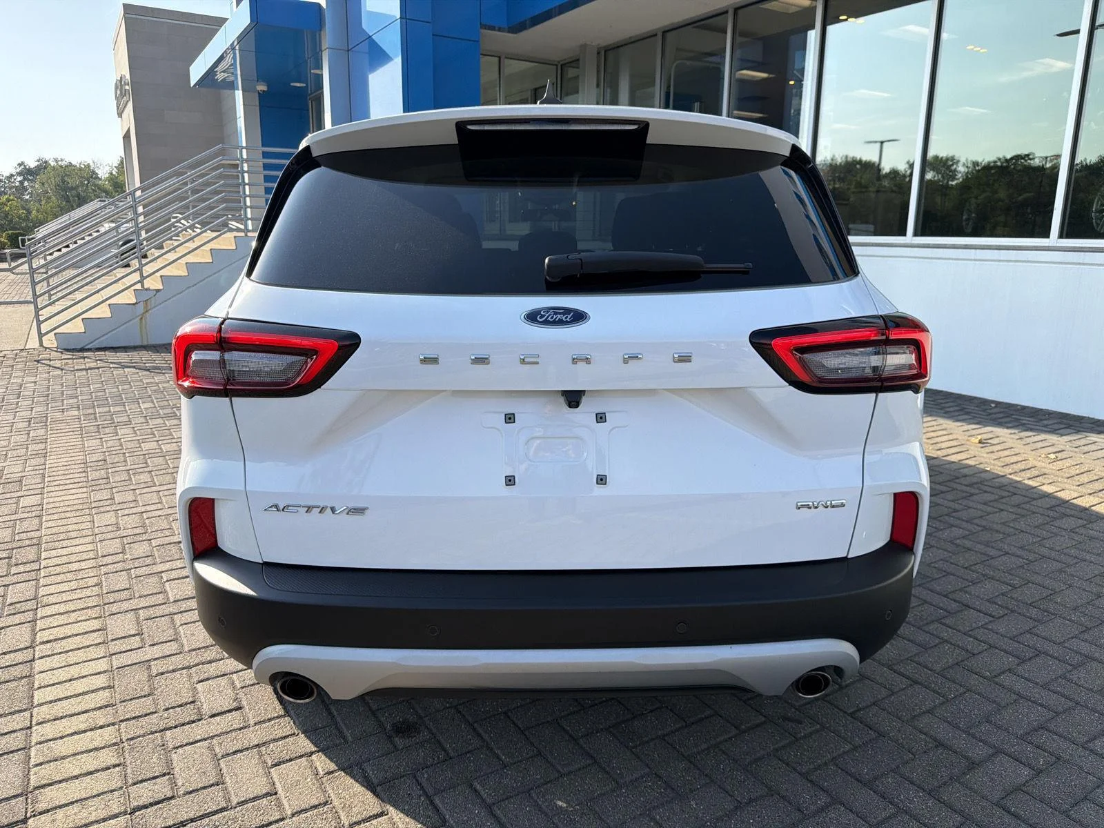 Used 2023 Oxford White Ford Active image 4