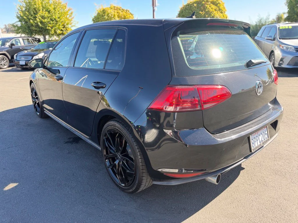 Used 2017 Black Volkswagen S image 3