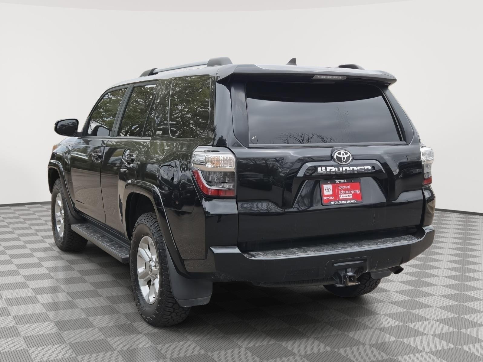 Used 2021 Midnight Black Metallic Toyota SR5 image 7
