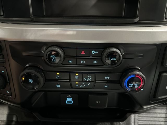 New 2026 Oxford White Ford F-550® XL image 20