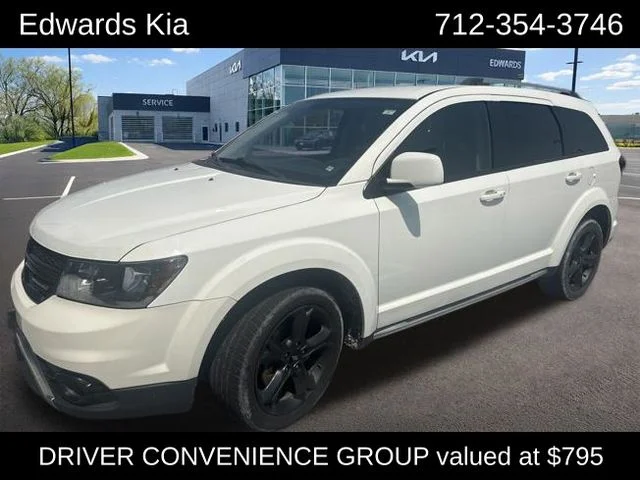 Used 2018 White Dodge Crossroad image 1