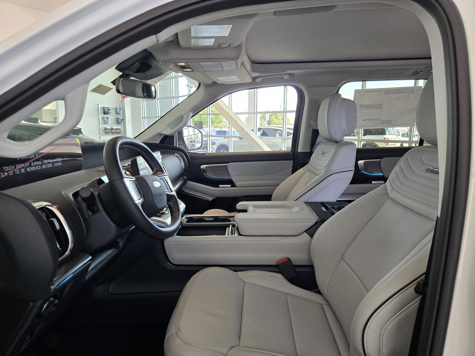 New 2027 Star White Metallic Tri-Coat Ford MAX Platinum image 15