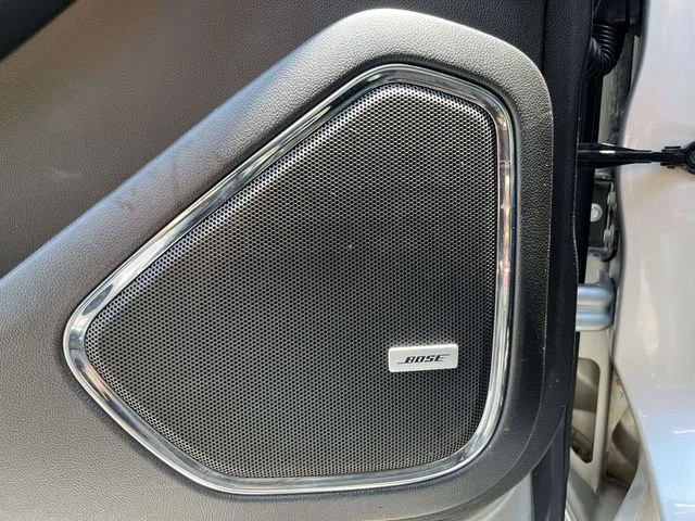 Used 2020 Silver Chevrolet LT image 23