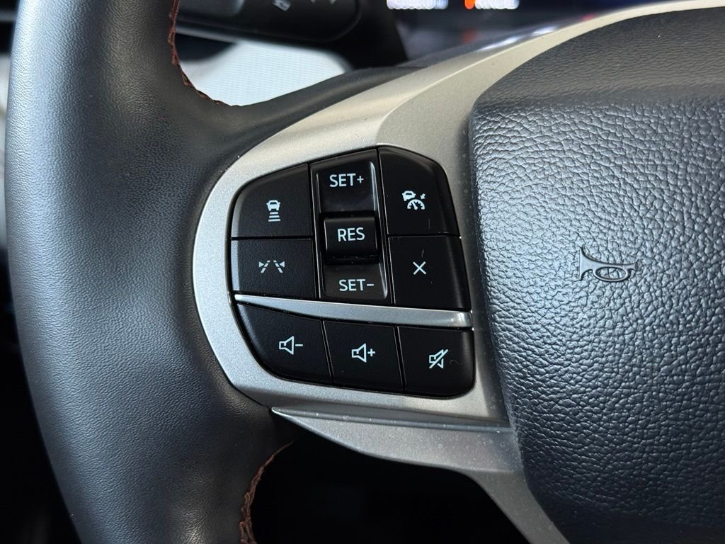 Used 2025 White Ford Active image 31