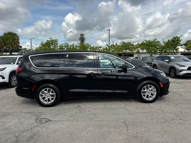 Used 2024 Black Chrysler Touring L image 2
