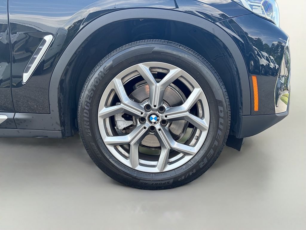 Used 2024 Jet Black BMW sDrive30i image 12