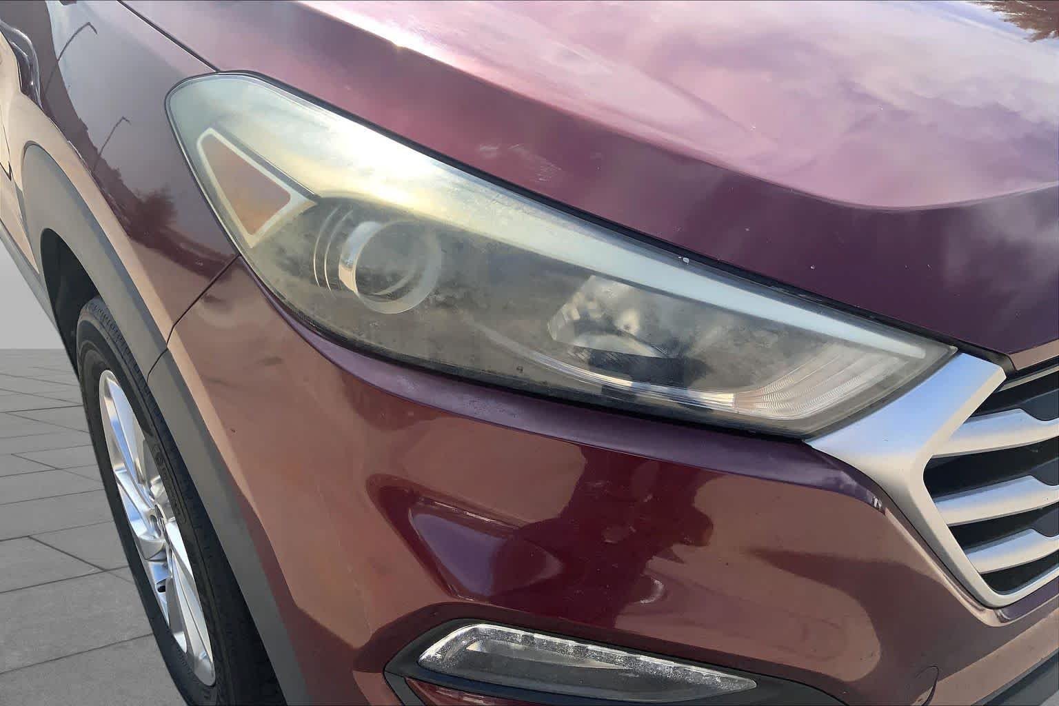 Used 2017 Ruby Wine Hyundai SE image 27