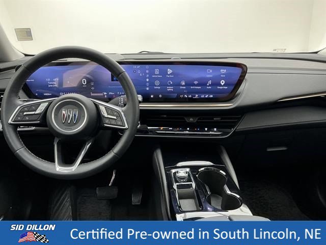 Used 2025 White Frost Tricoat Buick Avenir image 20