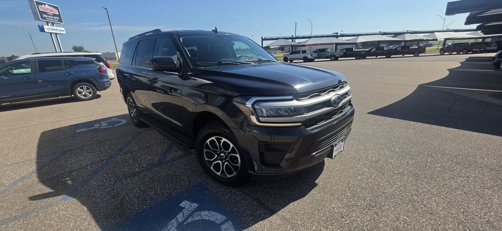Used 2024 Gray Metallic Ford XLT image 4