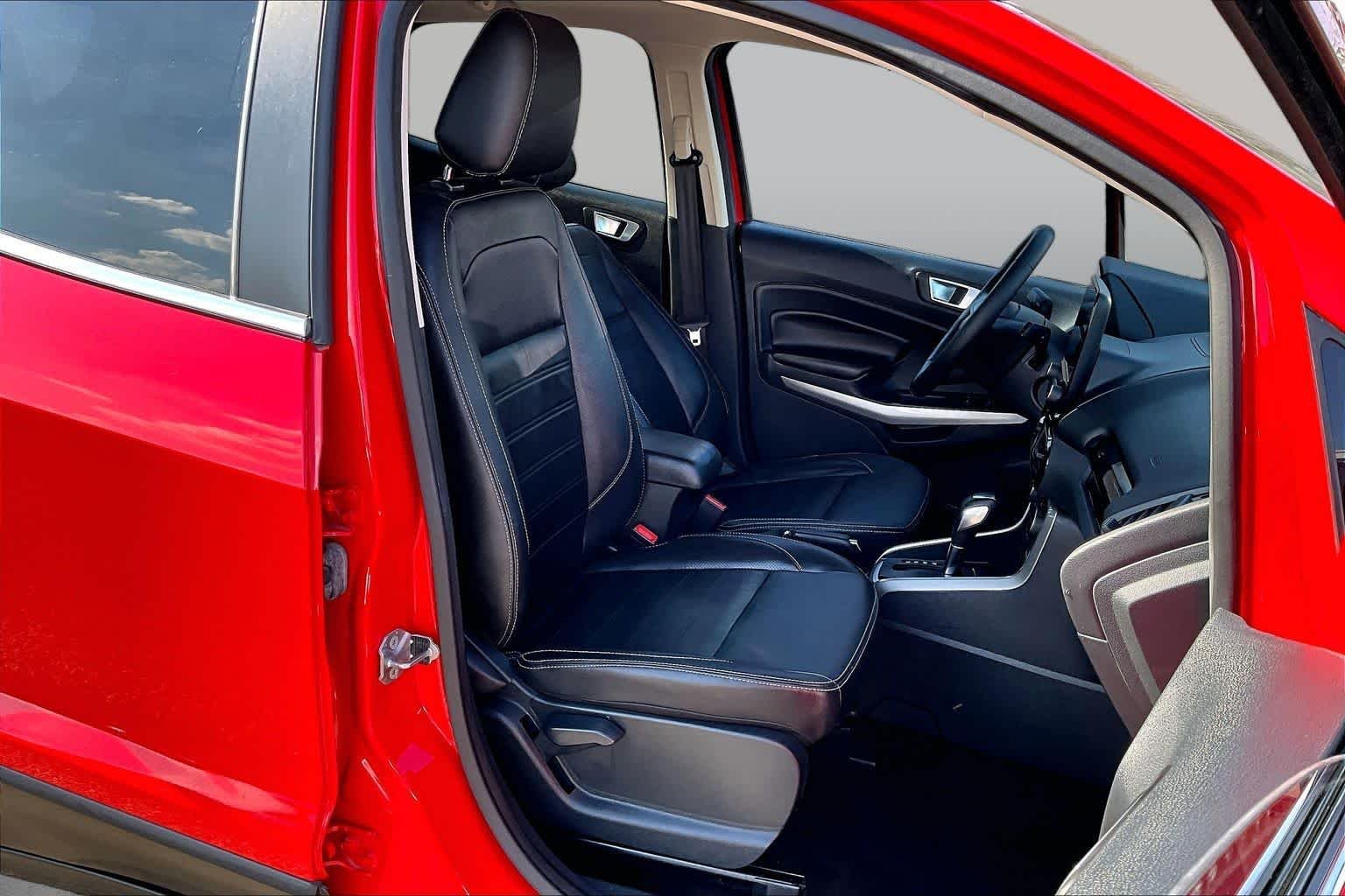 Used 2020 Race Red Ford Titanium image 9