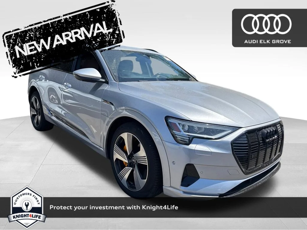 2022 Audi e-tron Premium Plus