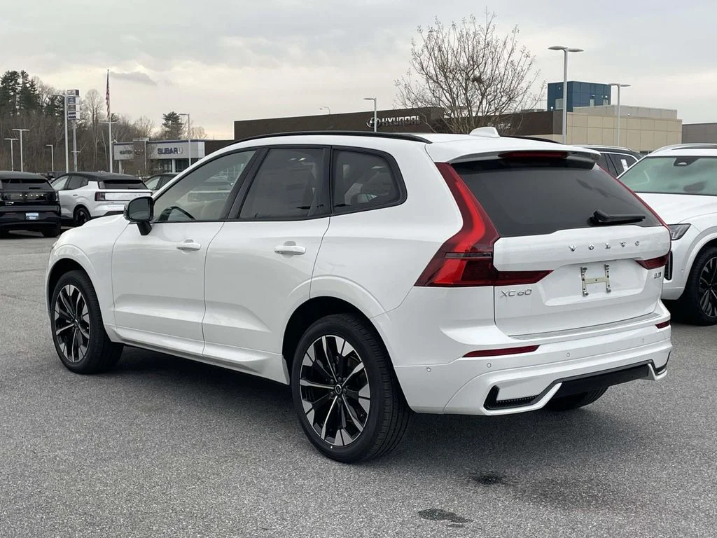 New 2026 Crystal White Volvo Plus image 26