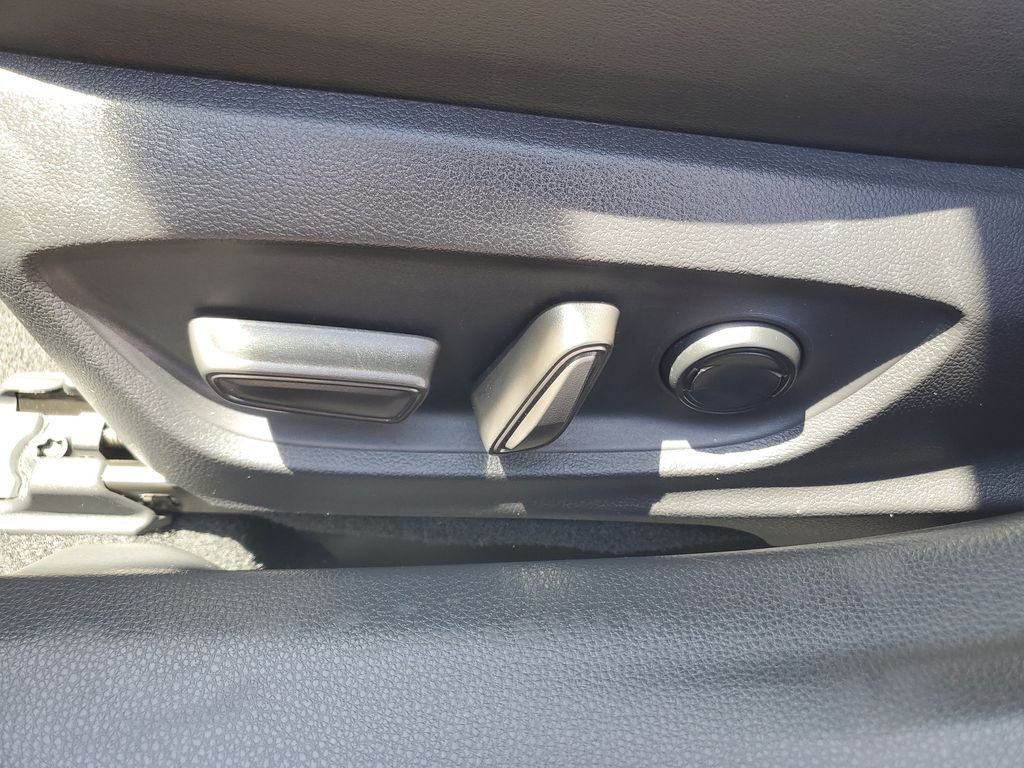 Used 2024 Pearl Toyota XSE Premium image 22