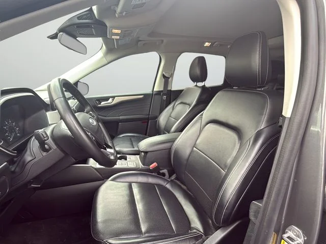 Used 2022 Gray Ford SEL image 10