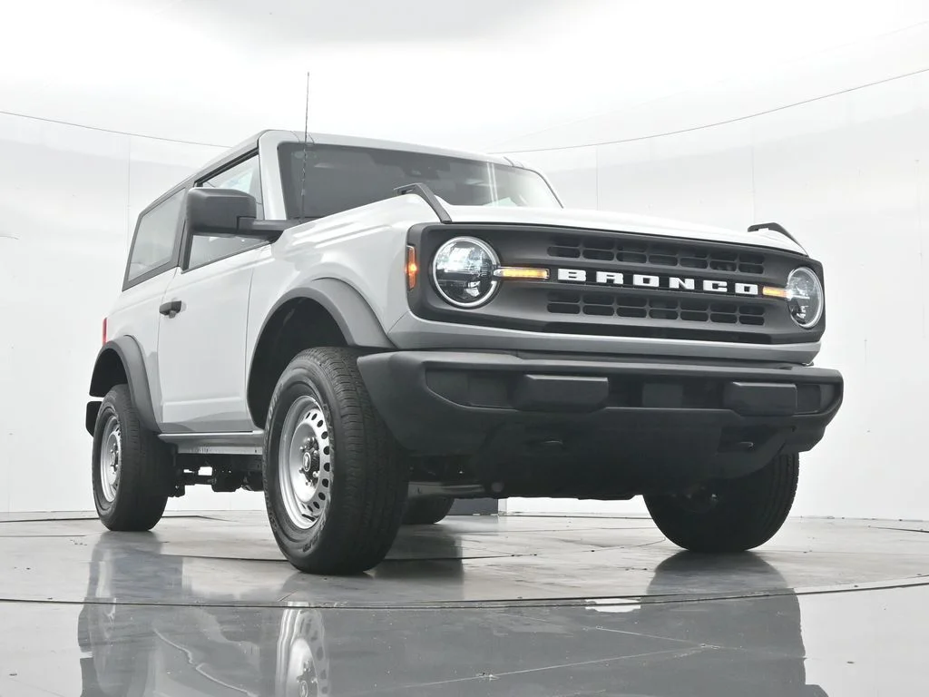 New 2026 Avalanche Gray Ford Base image 33