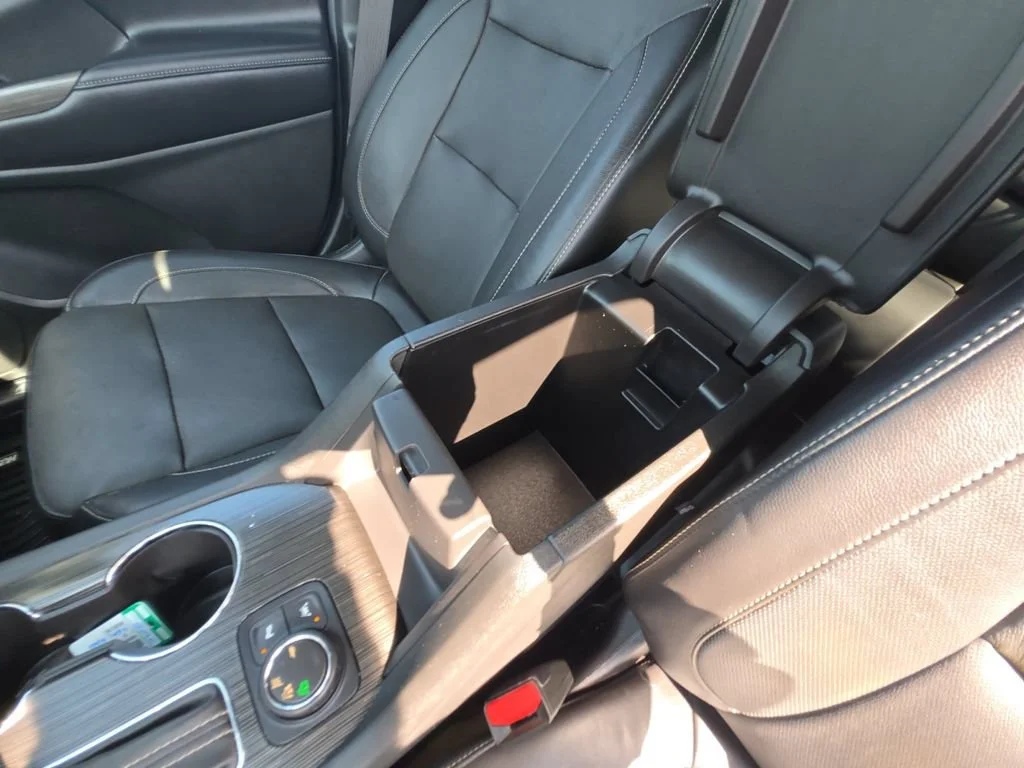 Used 2017 QUICKSILVER METALLIC GMC SLT image 27