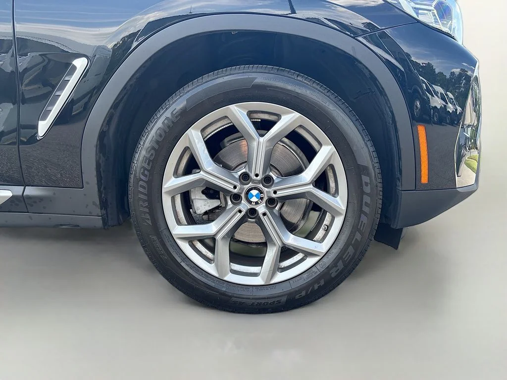 Used 2024 Jet Black BMW sDrive30i image 12