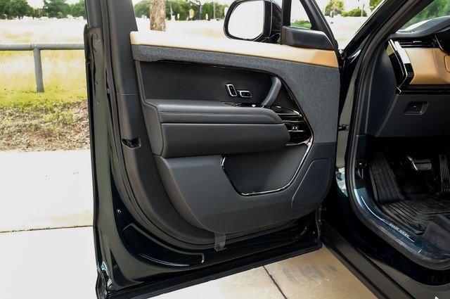 New 2026  Land Rover Dynamic SE image 49