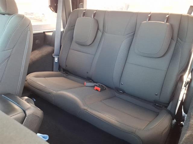Used 2018 GRAY Jeep Sport image 18