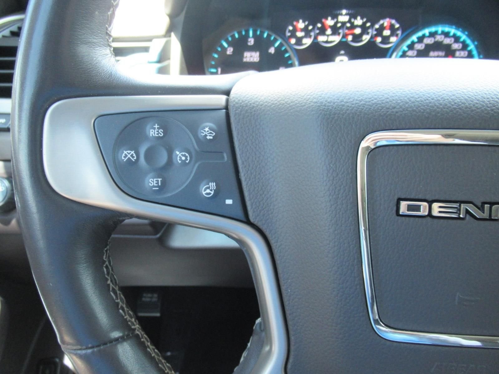 Used 2019  GMC Denali image 27