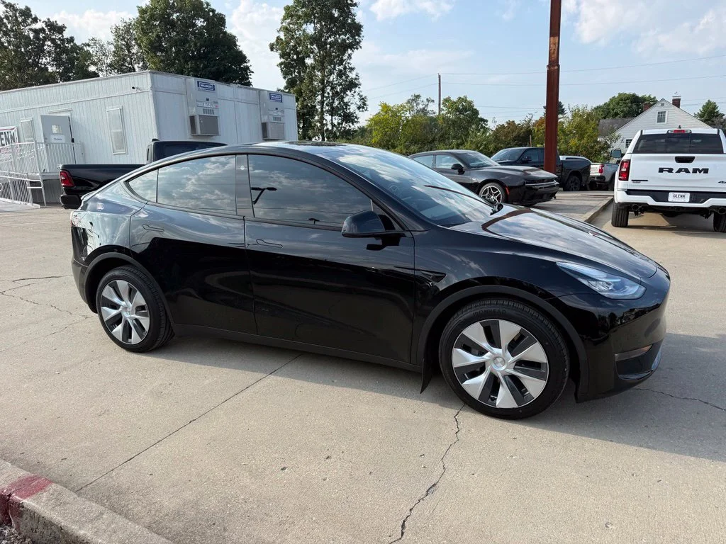 Used 2022 Black Tesla Long Range image 5