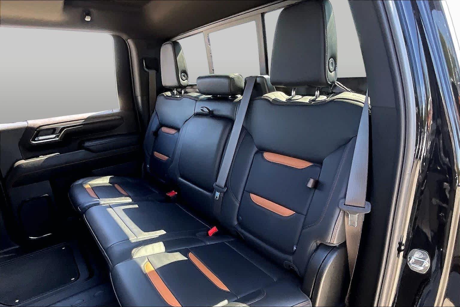 Used 2024 Onyx Black GMC AT4 image 20
