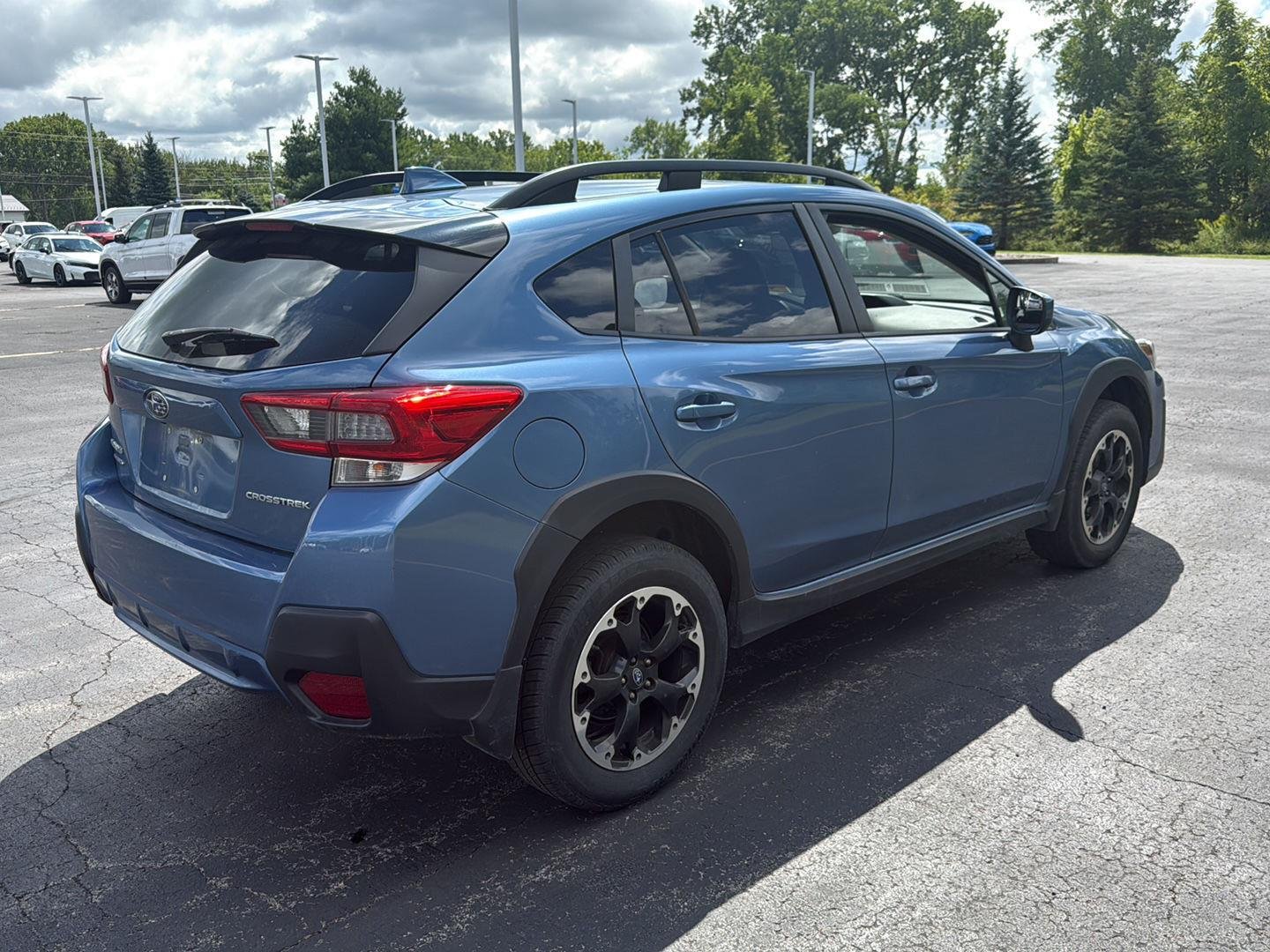 Used 2021 Horizon Blue Pearl Subaru Premium image 15